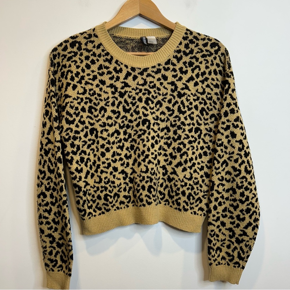 H&M Leopard Animal Print Crewneck Sweater Tan Black